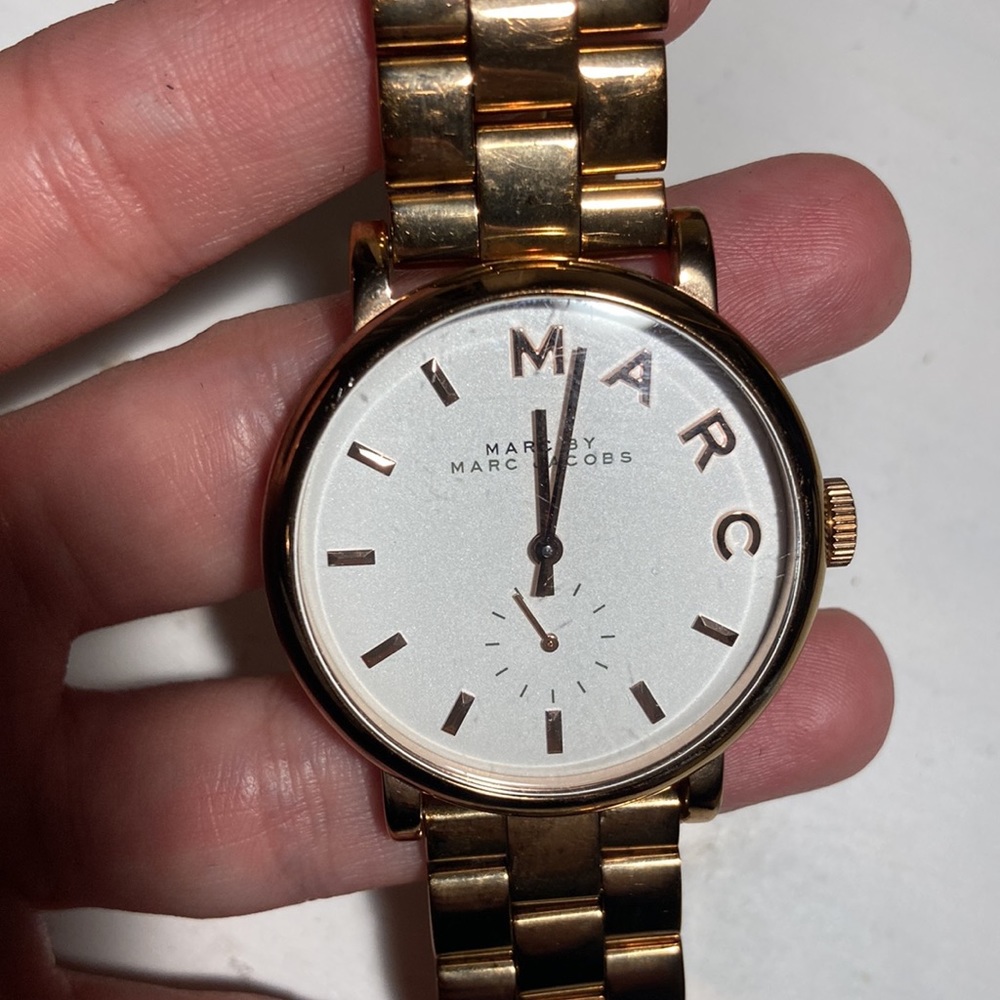 Gold Marc Jacobs Watch - Picture 3 of 4